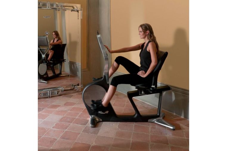 Горизонтальный тренажер Technogym Recline Personal фото 16