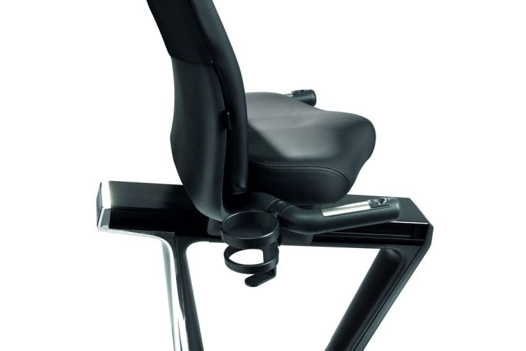 Горизонтальный тренажер Technogym Recline Personal фото 5