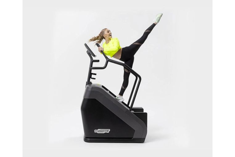 Степпер / Лестница Technogym Excite Live Climb 9000 фото 4