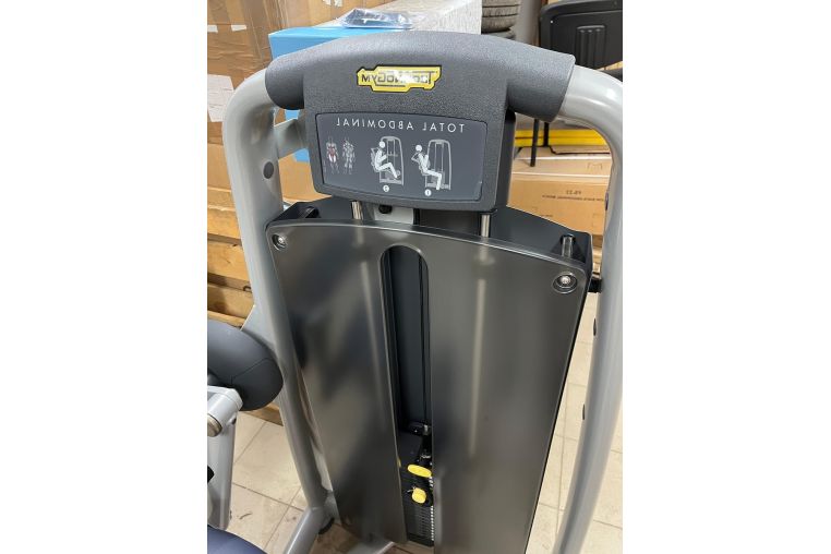 Грузоблочный тренажер для пресса и торса Technogym Selection 900 Total Abdominal Пресс-машина фото 7