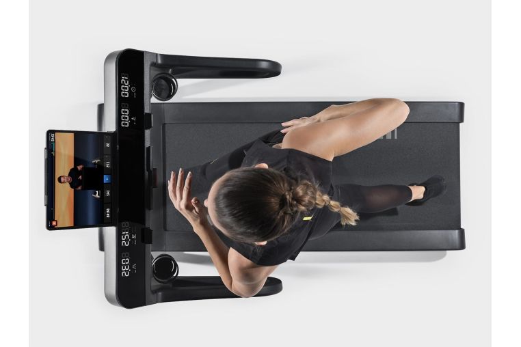 Беговая дорожка Technogym MyRun фото 12