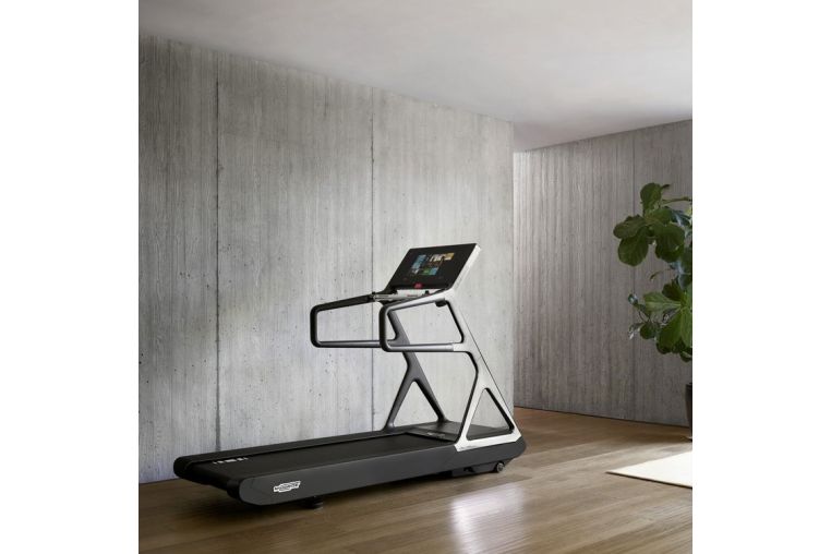 Беговая дорожка Technogym Run Personal фото 12