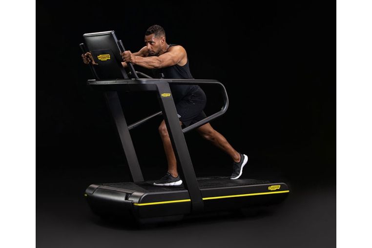 Беговая дорожка Technogym Skillrun фото 6